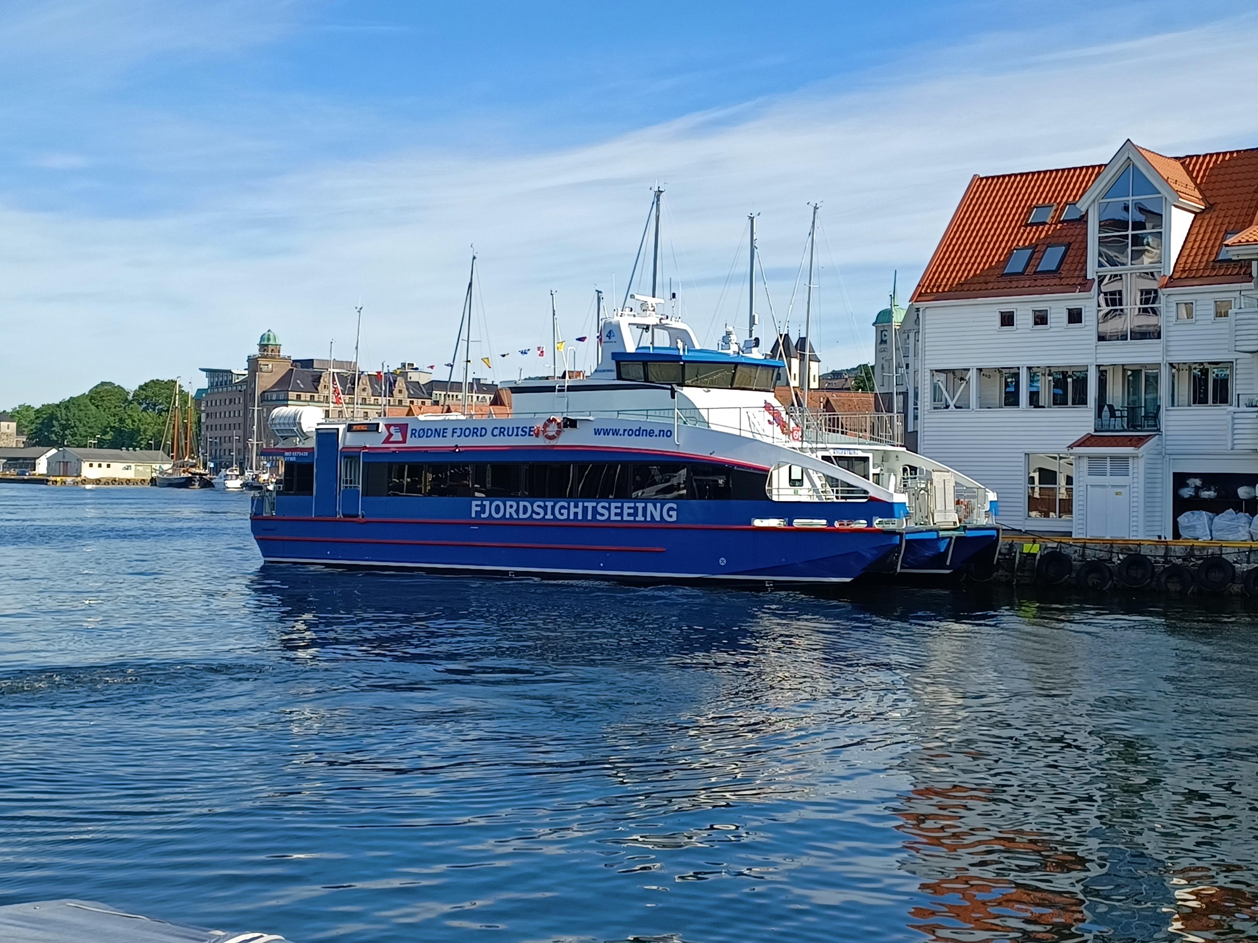 Bergen destination guide - Catarmaran cruise